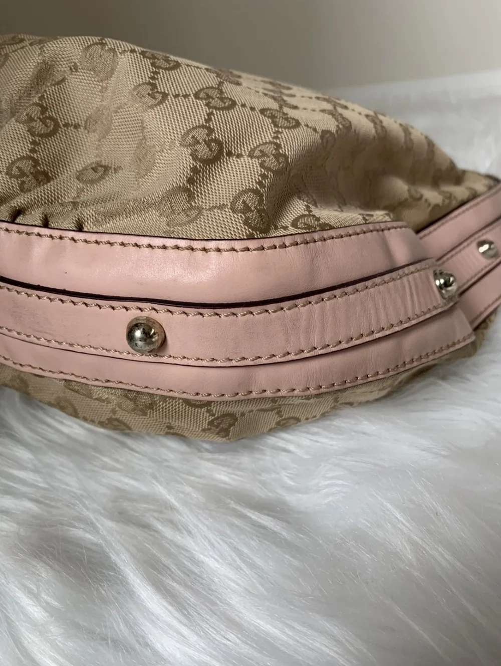 GUCCI/Ebony GG Canvas Interlocking G Medium Hobo Bag. - Picture 7 of 16